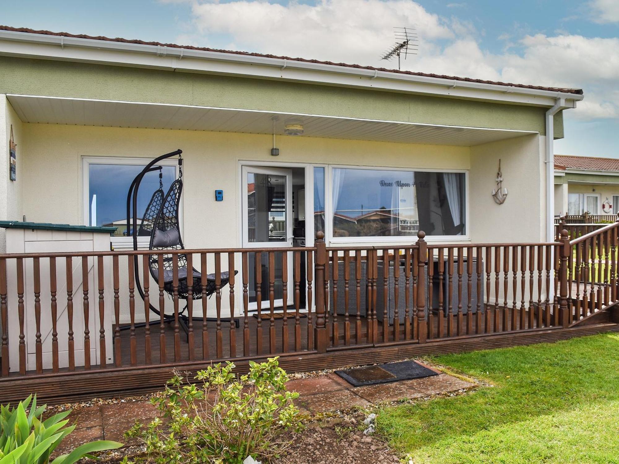 Once Upon A Tide Villa Bacton  Exterior photo